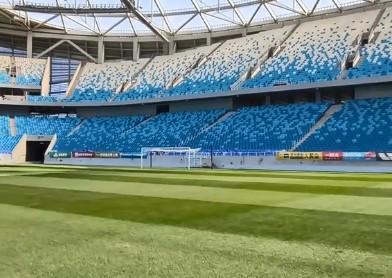 青岛媒体：海牛主场声光电已升级，首场比赛草坪能到最佳状态